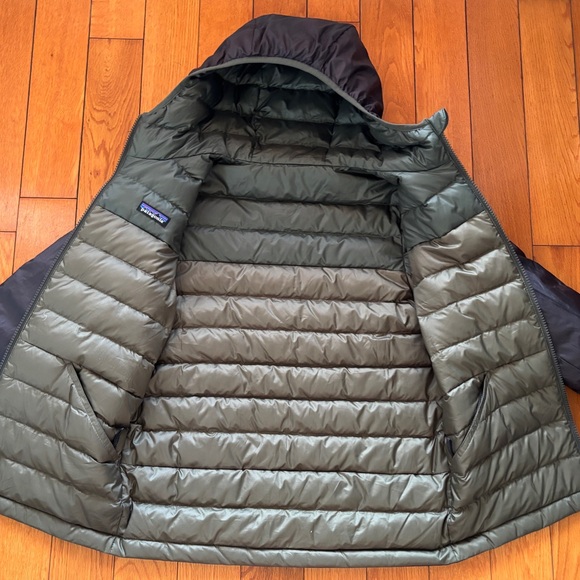 Patagonia Down Reversible kaki/ black Puffer Jacket - Picture 2 of 6